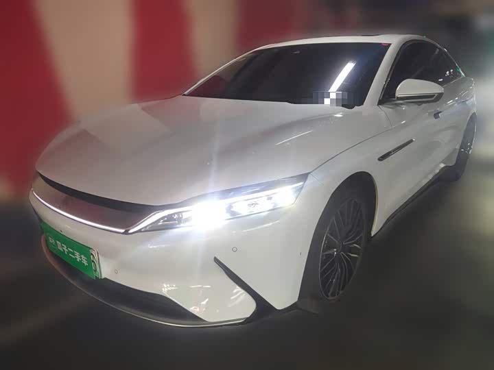 Фото 2 - BYD Han