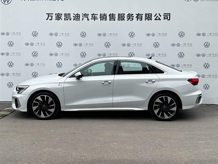 Фото 3 - Audi A3