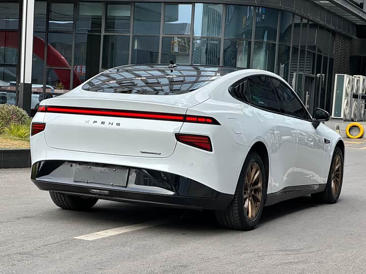 Фото 7 - XPeng P7