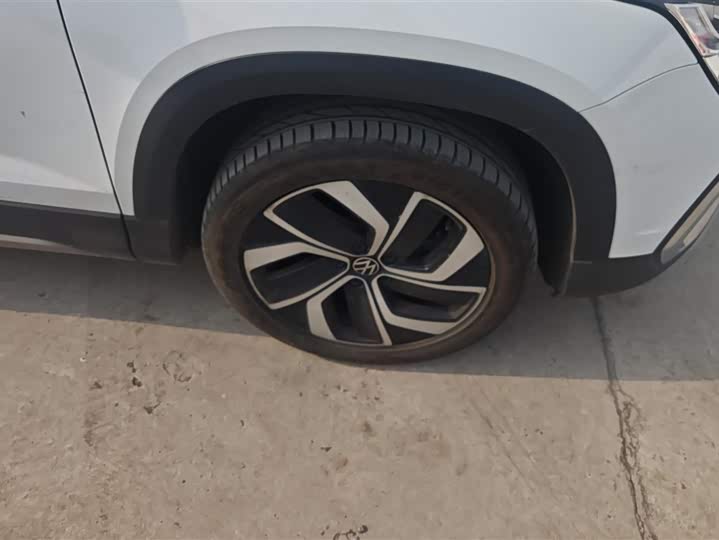 Фото 6 - Volkswagen Tharu