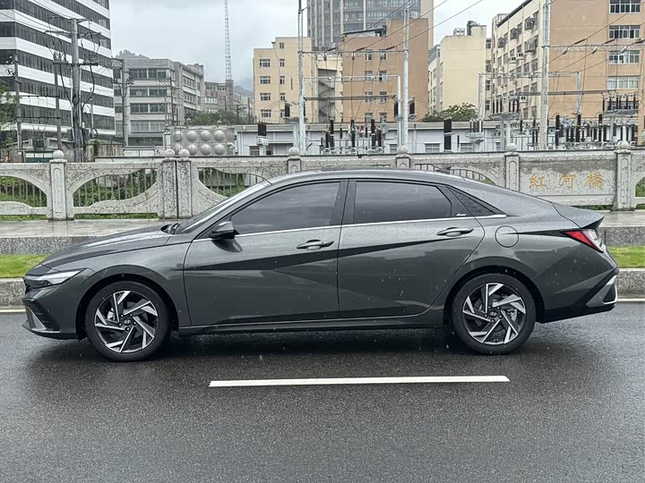 Фото 4 - Hyundai Elantra N line