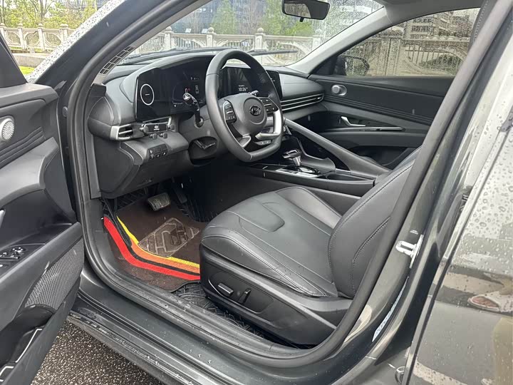 Фото 8 - Hyundai Elantra N line