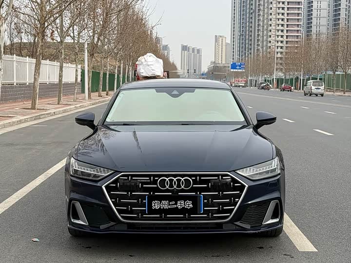 Фото 2 - Audi A7L