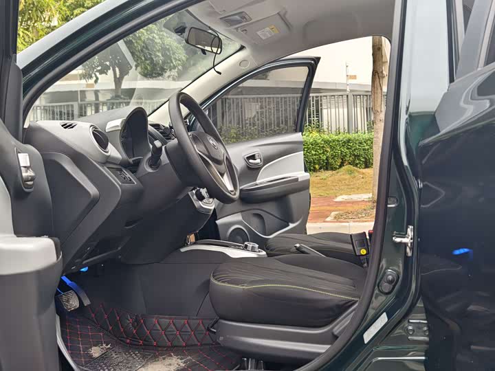 Фото 8 - Changan BenBen E-Star