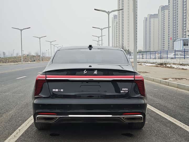 Фото 8 - Hongqi H5