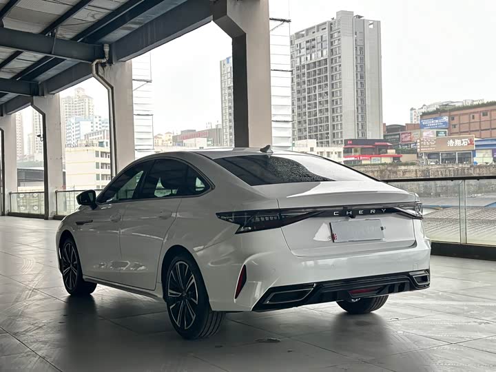 Фото 9 - Chery Arrizo 8