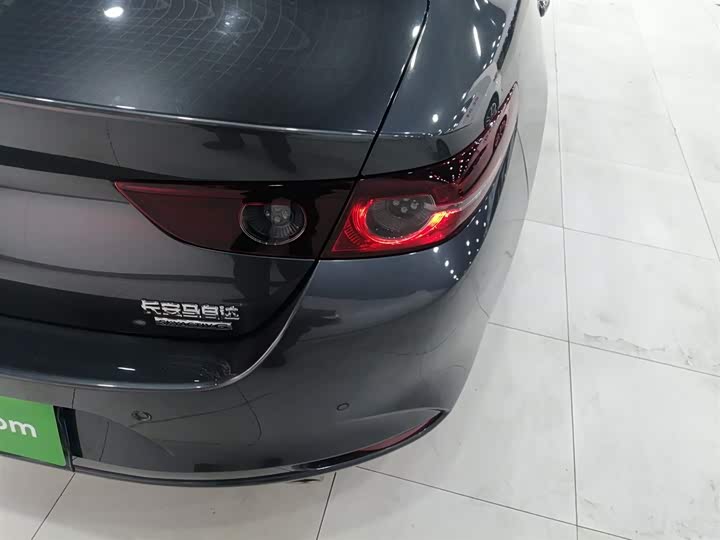 Фото 8 - Mazda 3 (Axela)