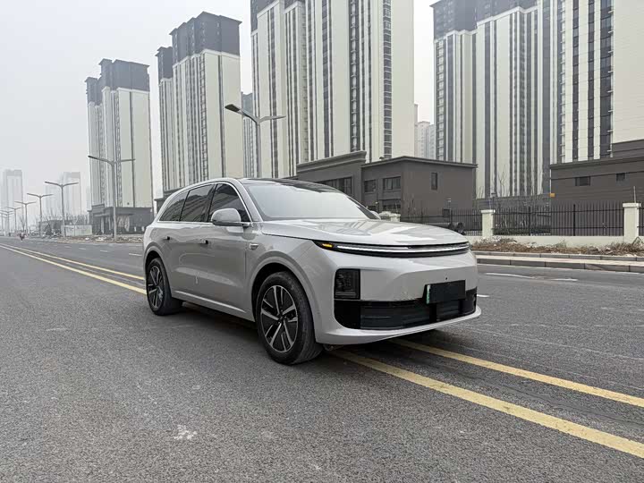 Фото 1 - LiXiang L6