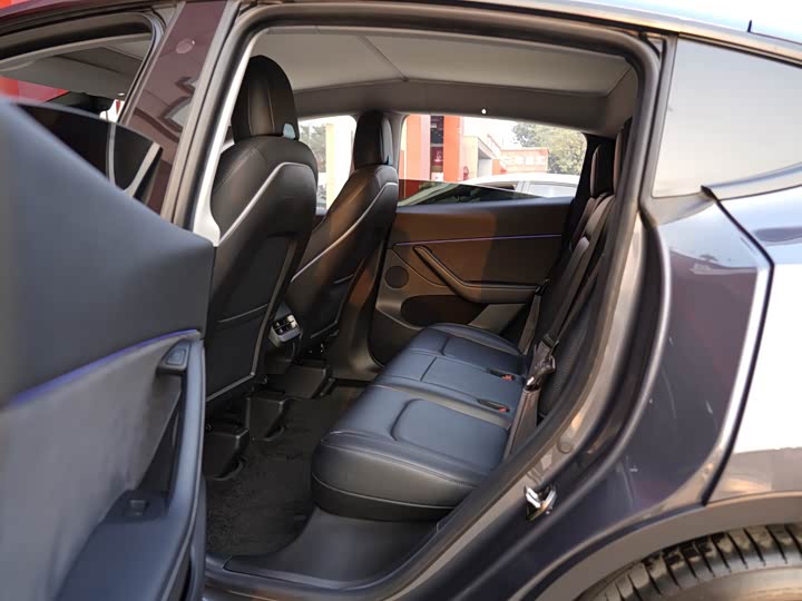 Фото 6 - Tesla Model Y