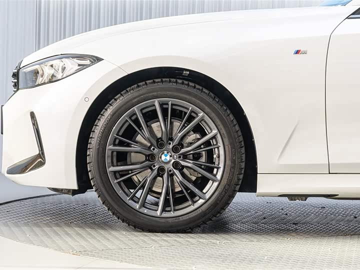 Фото 8 - BMW 3 Series