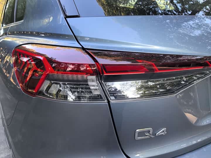 Фото 8 - Audi Q4 e-tron