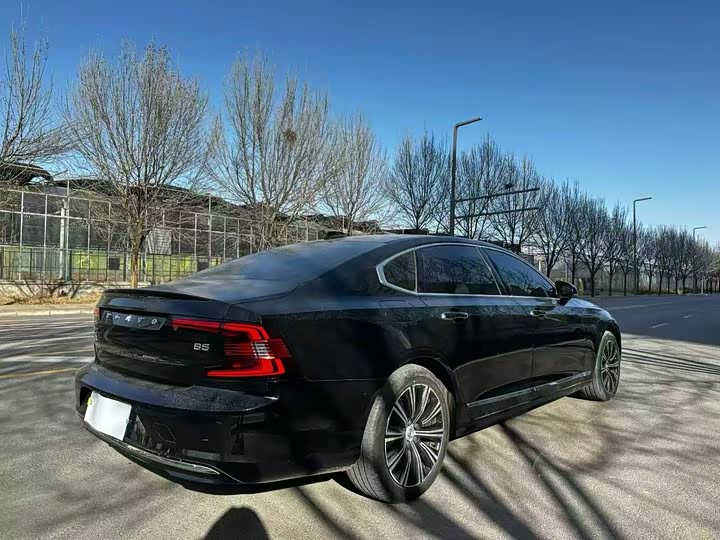 Фото 7 - Volvo S90