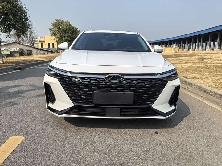 Фото 2 - Chery Arrizo 8