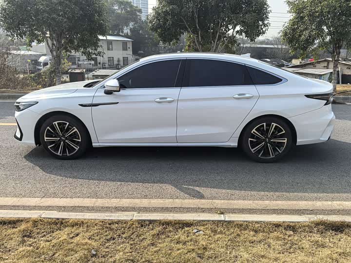 Фото 8 - Chery Arrizo 8