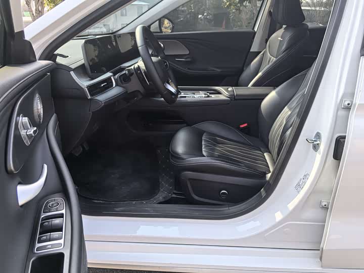 Фото 9 - Chery Arrizo 8