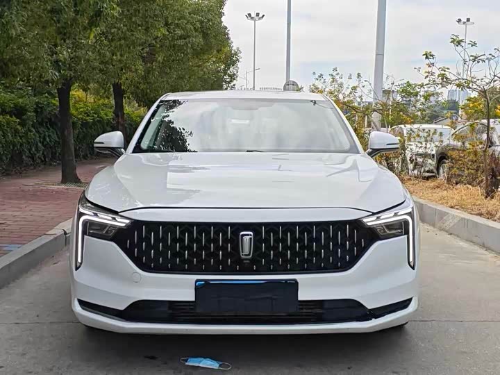 Фото 2 - Bestune B70