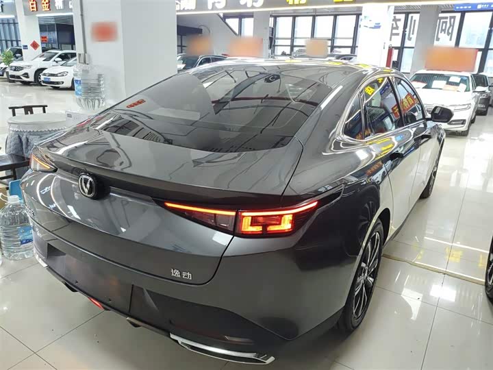 Фото 7 - Changan Eado Plus