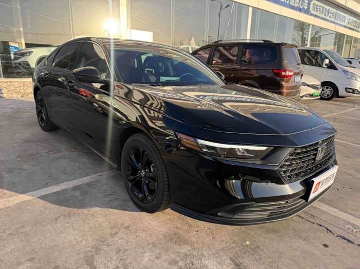 Фото 6 - Honda Accord