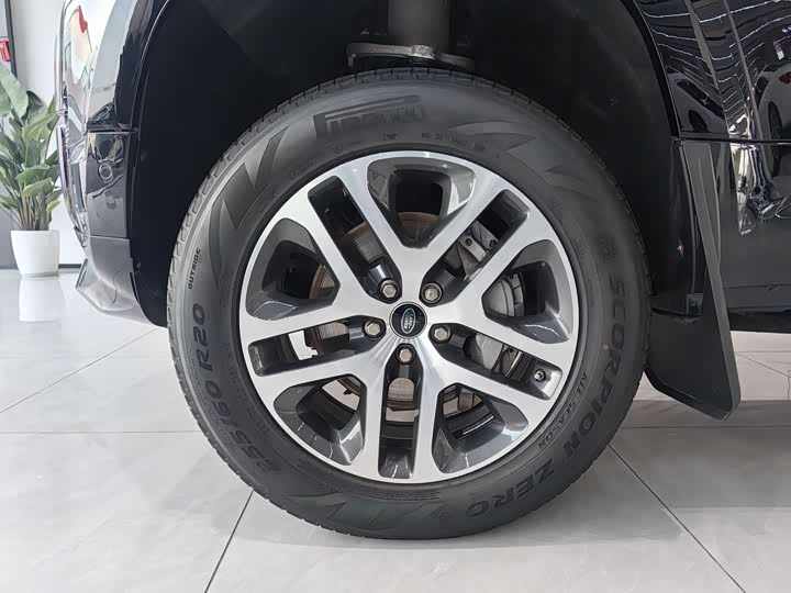 Фото 5 - Land Rover Defender