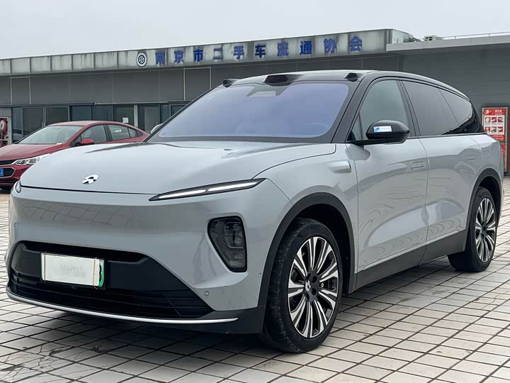 Фото 1 - Nio ES8