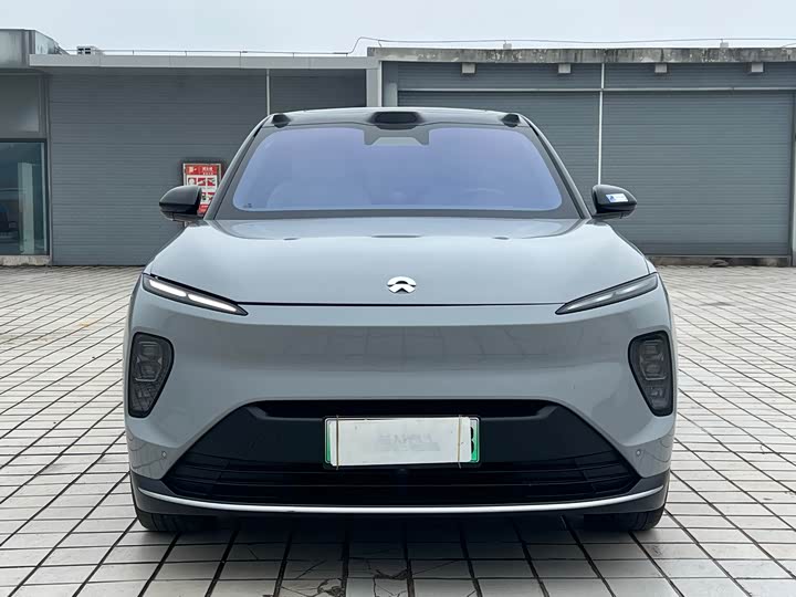 Фото 2 - Nio ES8