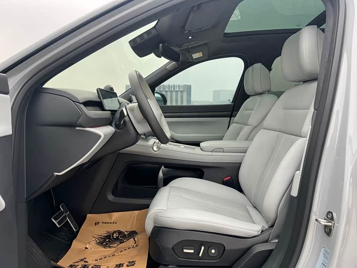 Фото 8 - Nio ES8