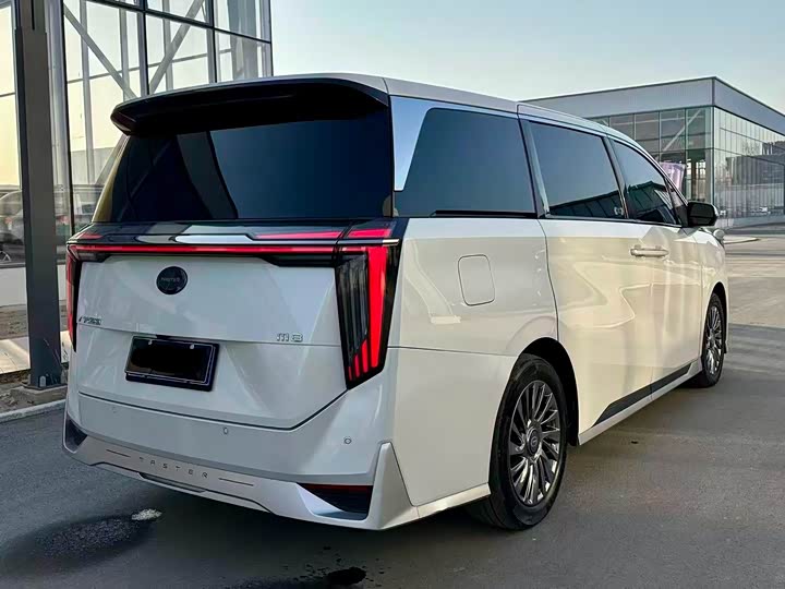 Фото 6 - GAC Trumpchi M8