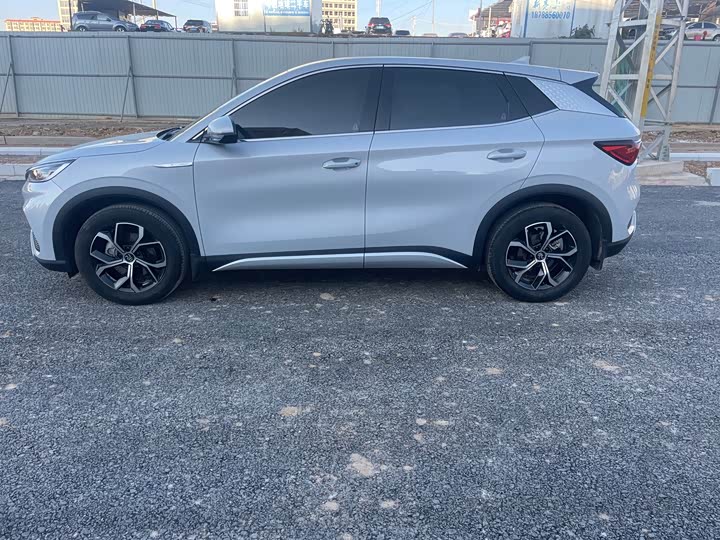 Фото 4 - BYD Yuan Plus