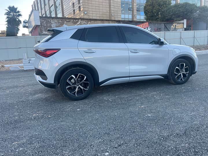 Фото 8 - BYD Yuan Plus