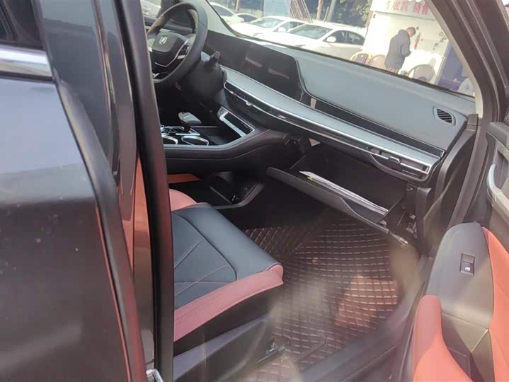 Фото 8 - Changan Eado Plus