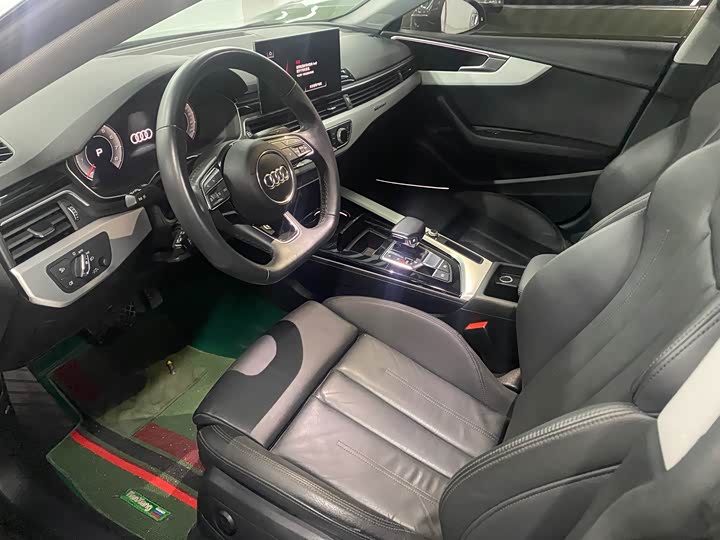 Фото 4 - Audi A5