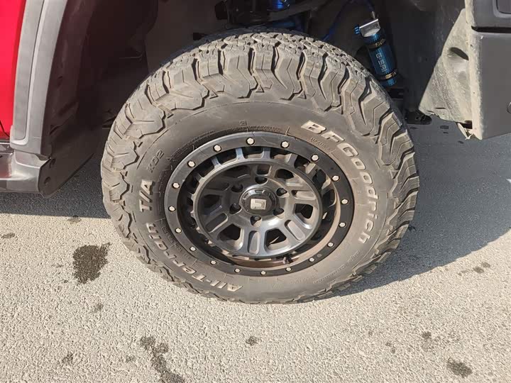 Фото 6 - Tank 300