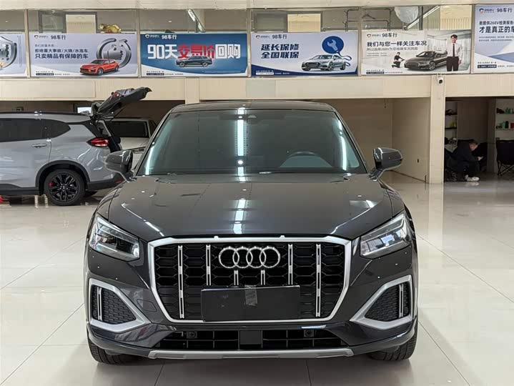 Фото 2 - Audi Q2L