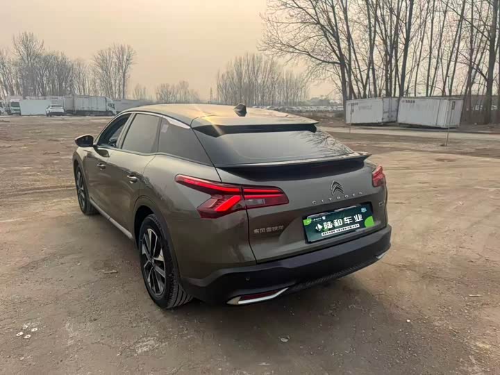 Фото 9 - Citroen C5 X