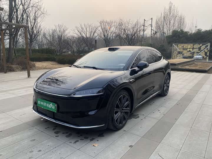 Фото 1 - Luxeed R7