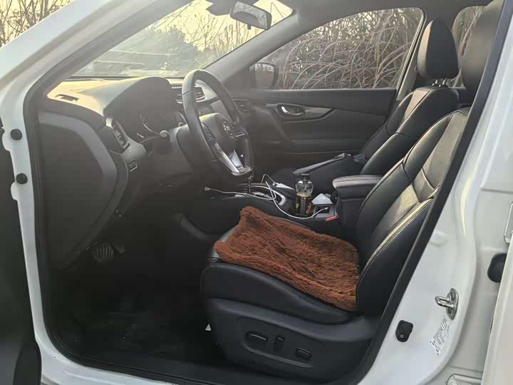 Фото 4 - Nissan X-Trail