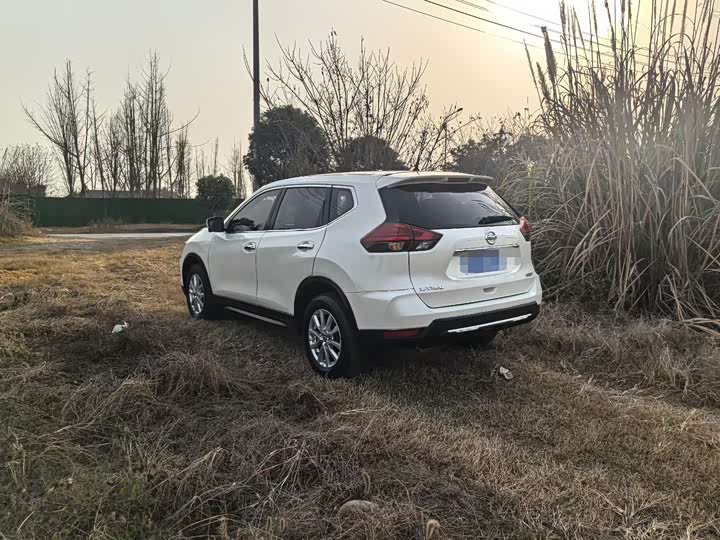 Фото 7 - Nissan X-Trail