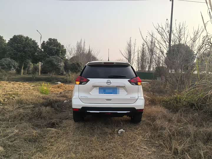 Фото 8 - Nissan X-Trail