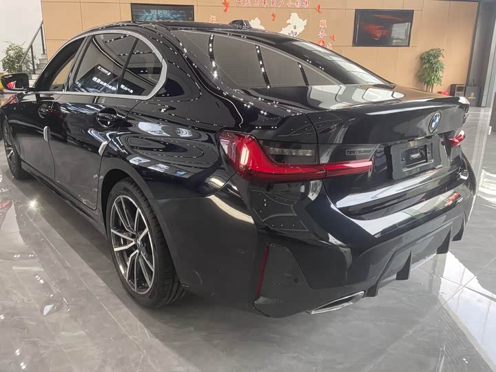 Фото 9 - BMW 3 Series