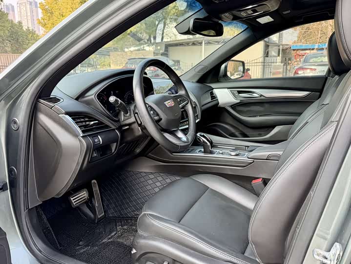 Фото 9 - Cadillac CT5