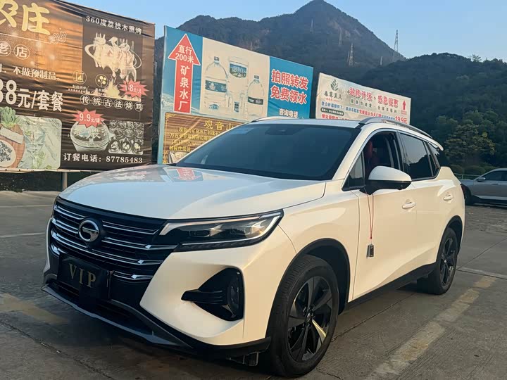 Фото 1 - GAC Trumpchi GS4