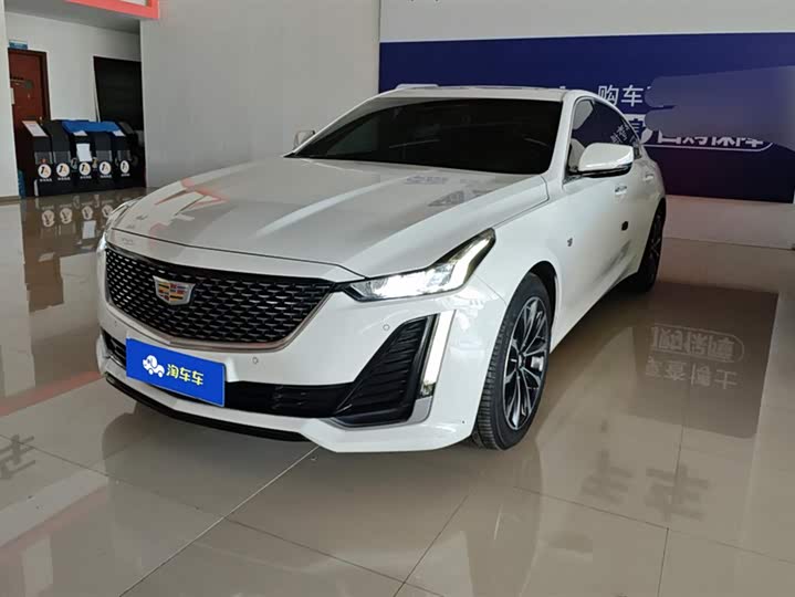 Фото 1 - Cadillac CT5