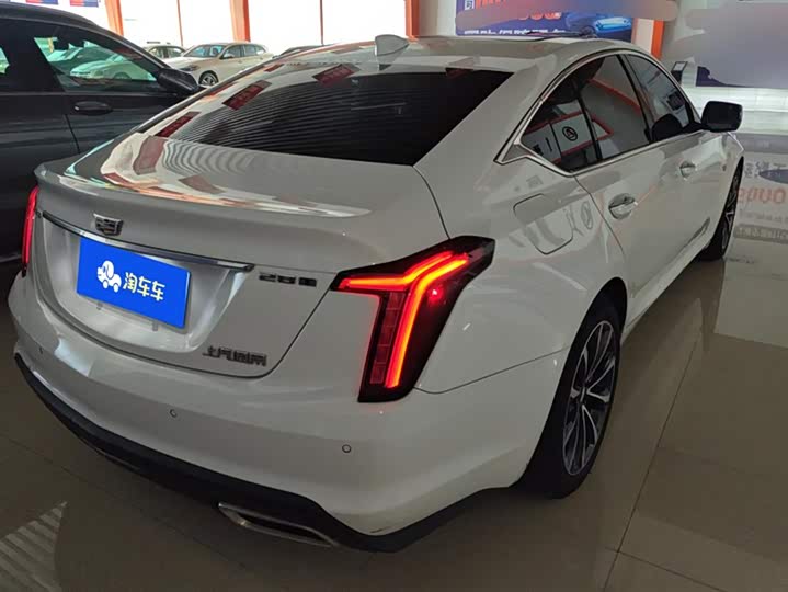 Фото 3 - Cadillac CT5