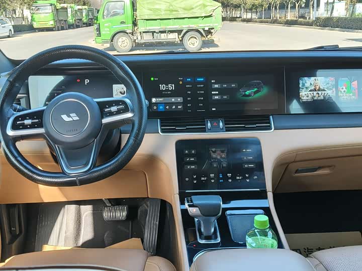 Фото 6 - LiXiang One