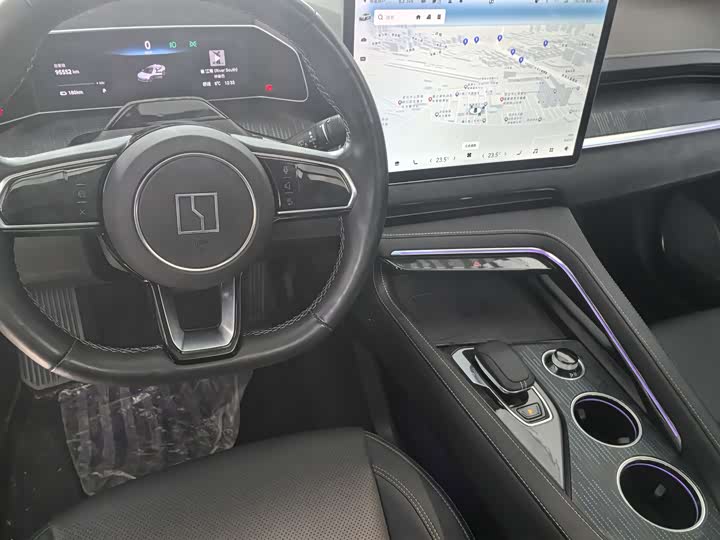 Фото 5 - Zeekr 001