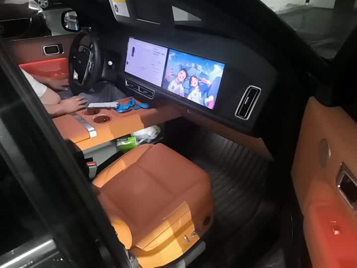 Фото 8 - LiXiang L6