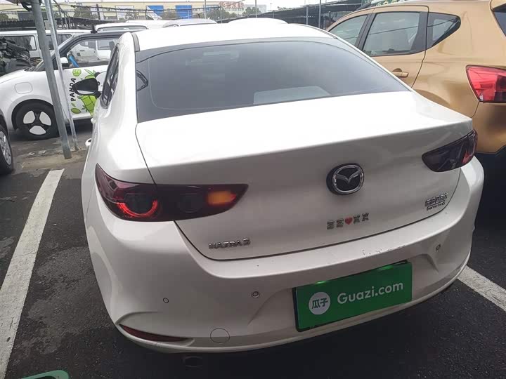 Фото 5 - Mazda 3 (Axela)