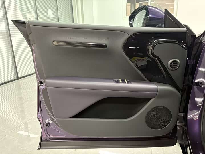 Фото 9 - Avatr 07