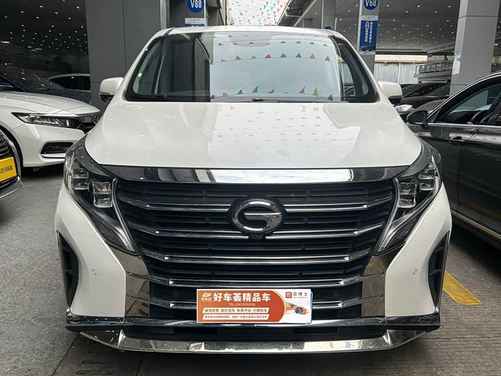 Фото 2 - GAC Trumpchi M8