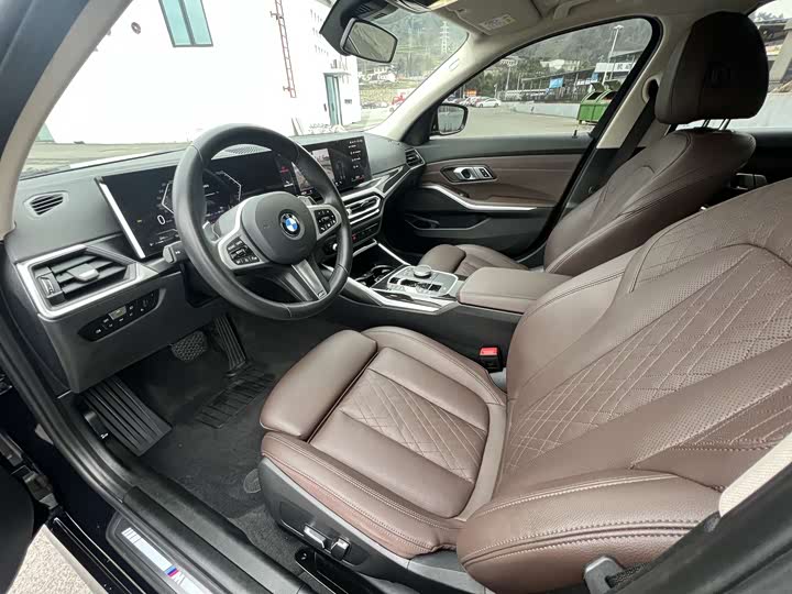 Фото 4 - BMW 3 Series